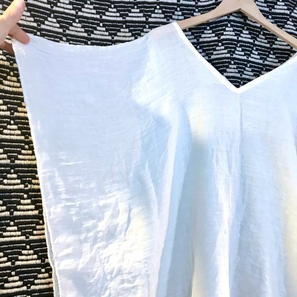 ivory light weight poncho - Picture 3 of 9